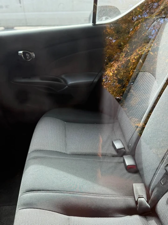 2014 Nissan Versa - Image 6 of 10