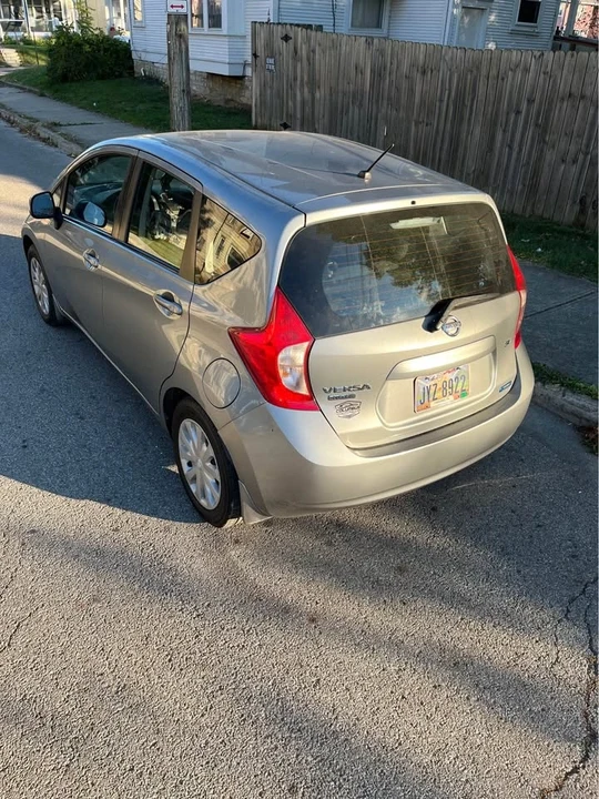 2014 Nissan Versa - Image 3 of 11