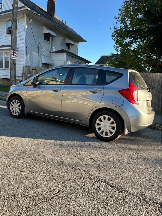 2014 Nissan Versa - Image 2 of 11