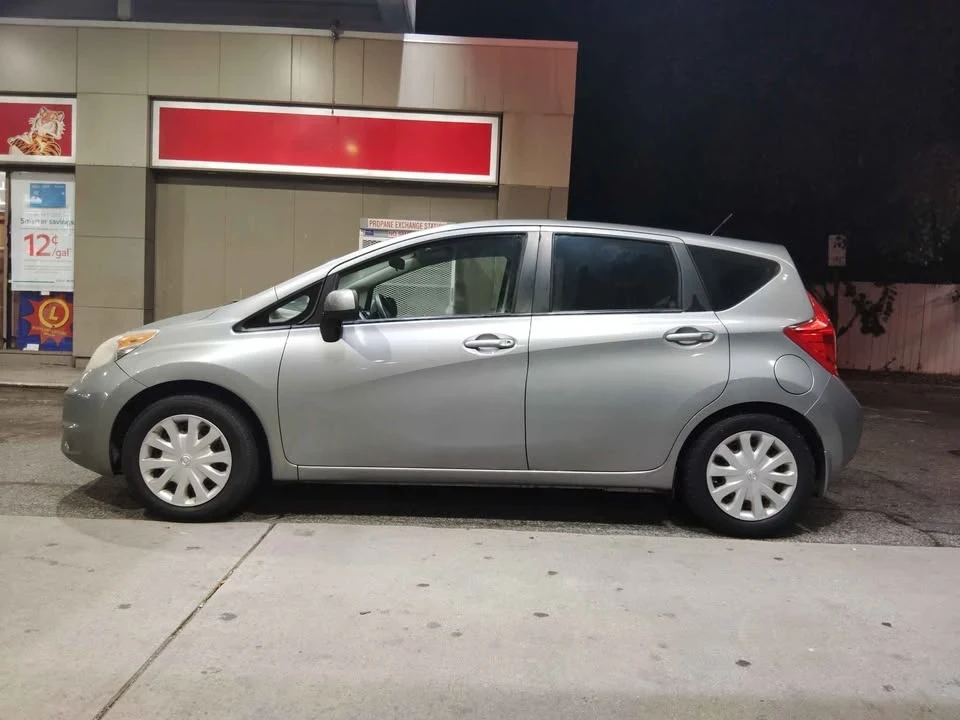 2014 Nissan Versa - Image 6 of 13