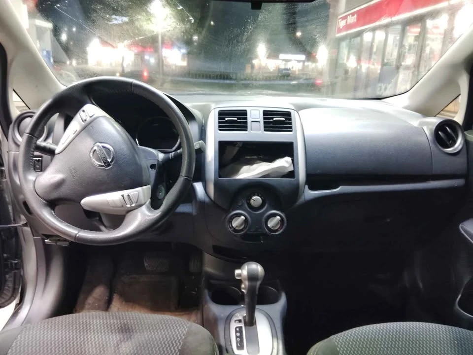 2014 Nissan Versa - Image 13 of 13