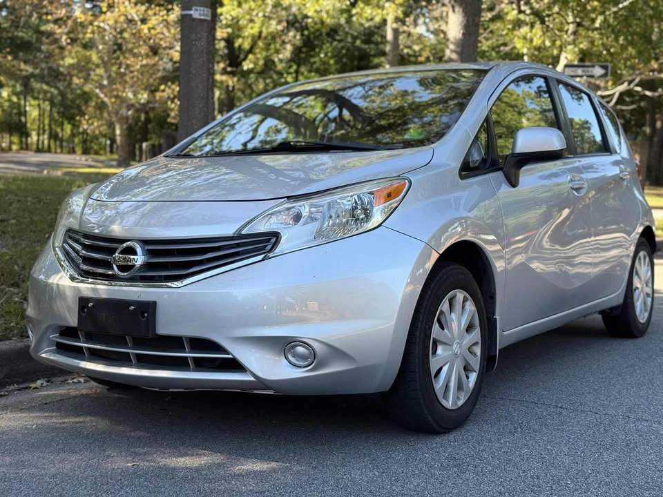 2014 Nissan Versa - Image 2 of 14