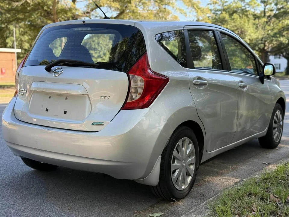 2014 Nissan Versa - Image 4 of 14