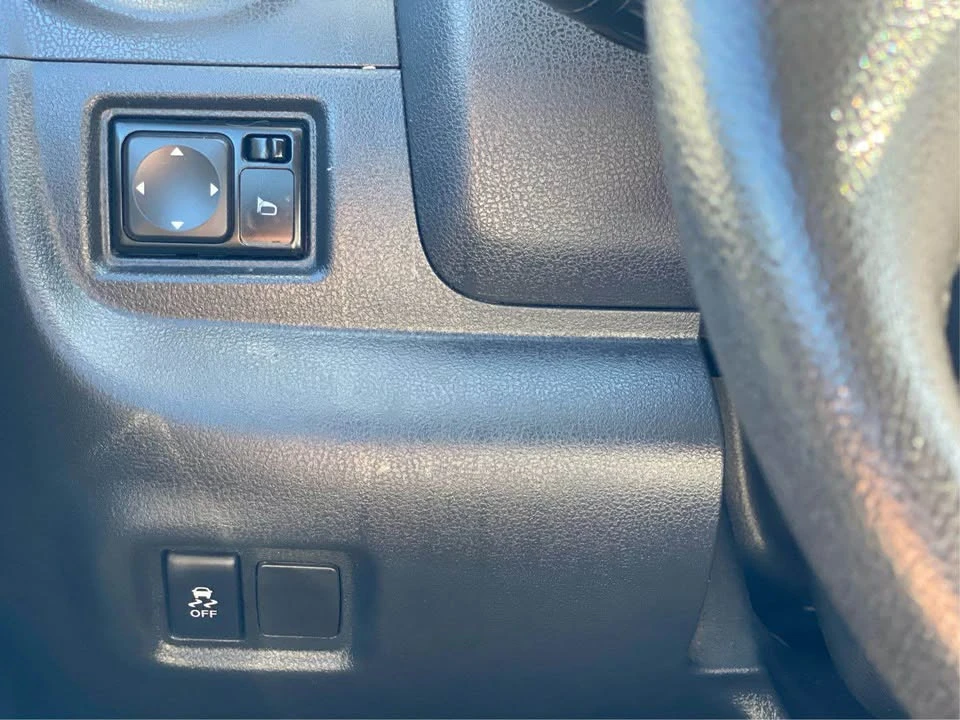 2014 Nissan Versa - Image 16 of 19