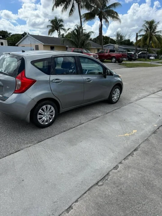 2014 Nissan Versa - Image 3 of 7