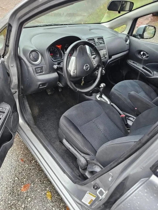 2014 Nissan Versa - Image 5 of 8