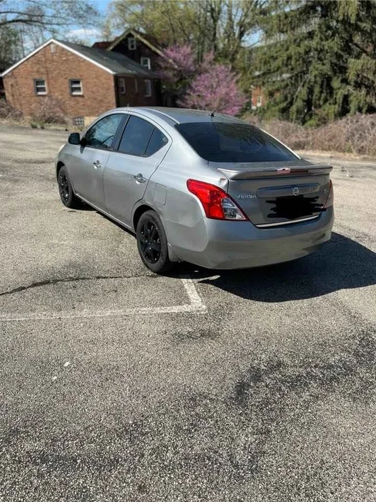 2014 Nissan Versa - Image 11 of 16