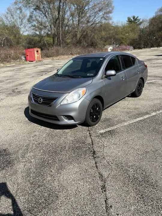 2014 Nissan Versa - Image 8 of 16