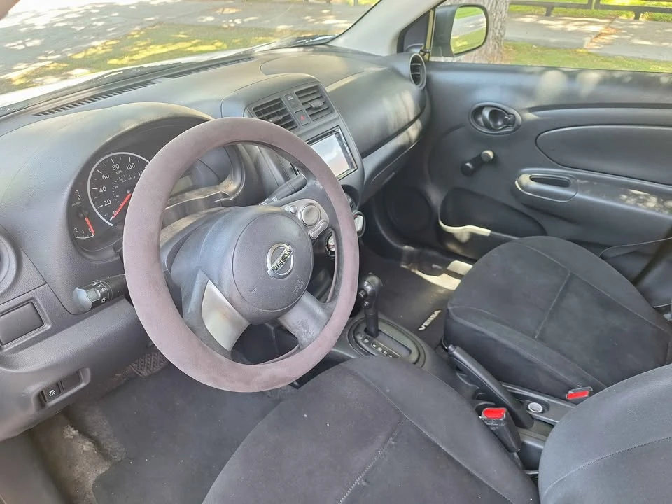 2014 Nissan Versa - Image 5 of 7