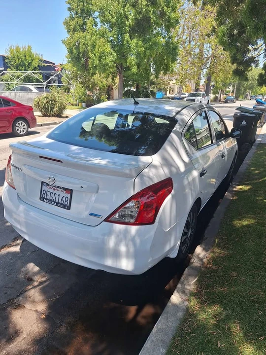 2014 Nissan Versa - Image 2 of 7