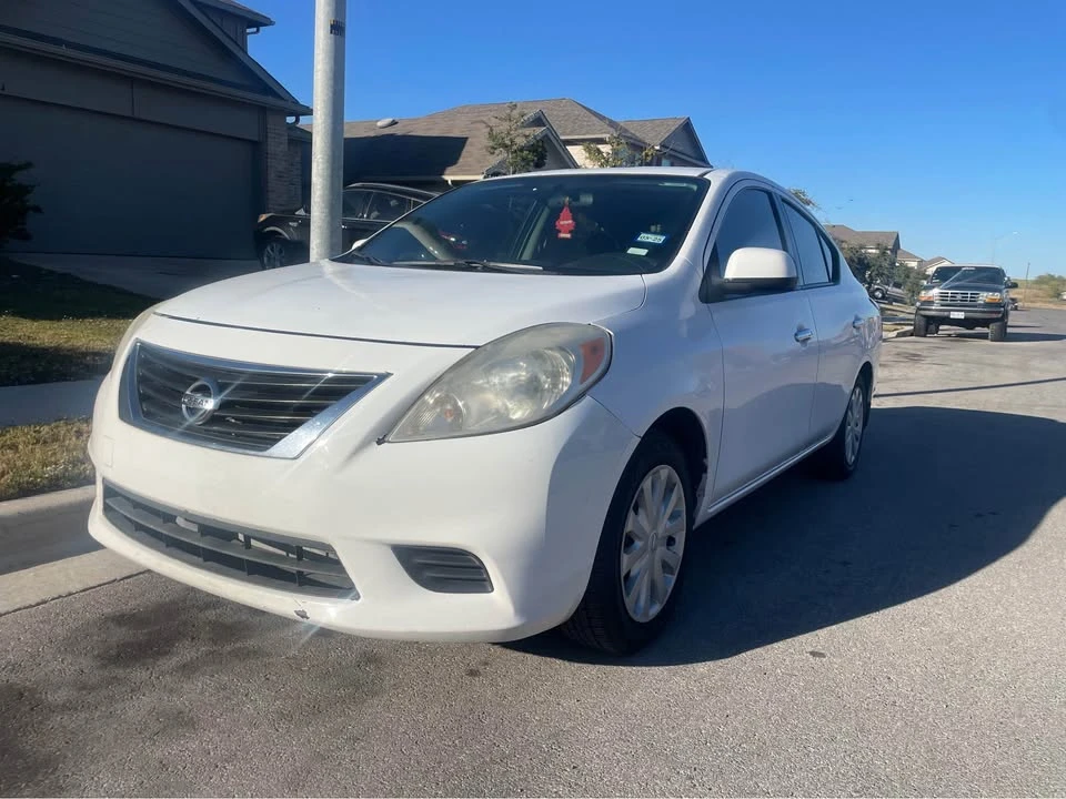 2014 Nissan Versa - Image 3 of 7