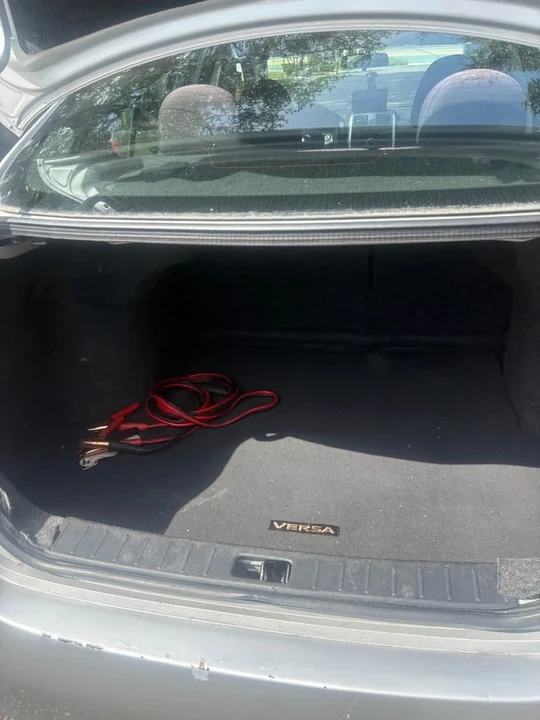 2014 Nissan Versa - Image 6 of 12