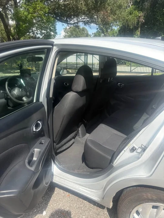 2014 Nissan Versa - Image 9 of 12