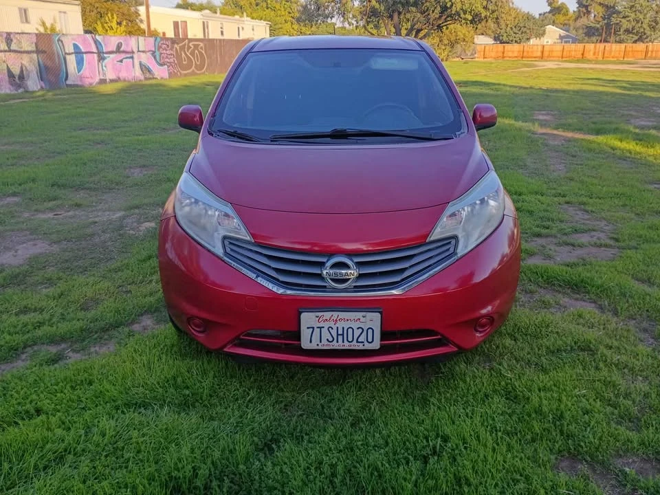 2014 Nissan Versa - Image 8 of 11