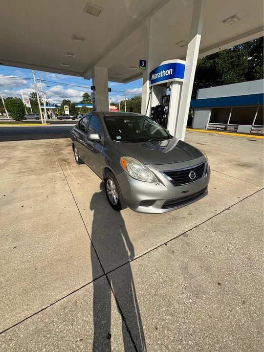 2014 Nissan Versa - Image 2 of 3