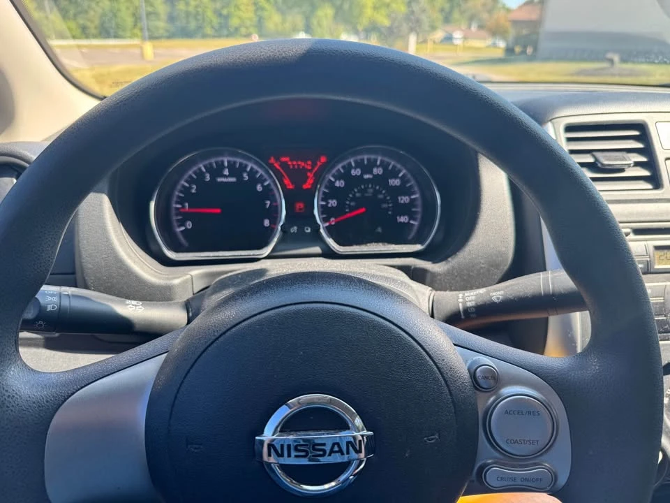 2014 Nissan Versa - Image 13 of 13
