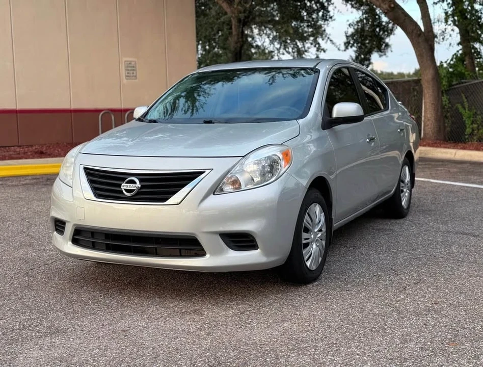 2014 Nissan Versa - Image 3 of 13