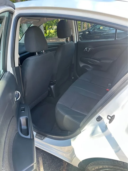 2014 Nissan Versa - Image 5 of 6