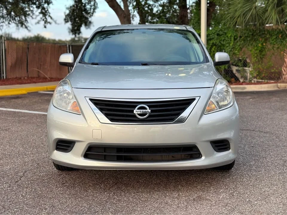 2014 Nissan Versa - Image 5 of 14