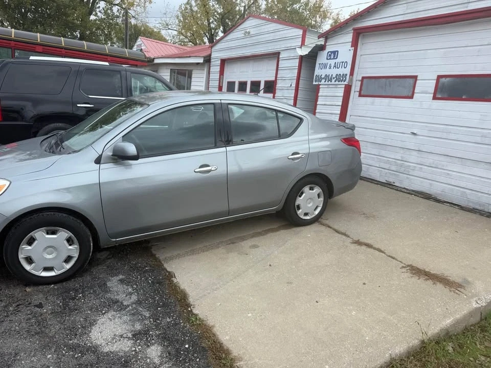 2014 Nissan Versa - Image 4 of 14