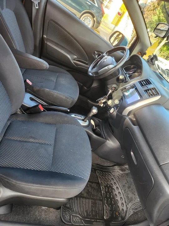 2014 Nissan Versa - Image 8 of 12