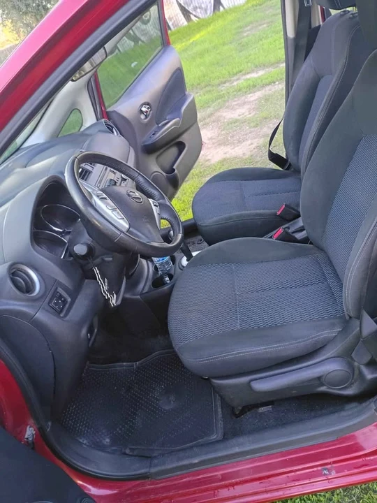 2014 Nissan Versa - Image 8 of 10