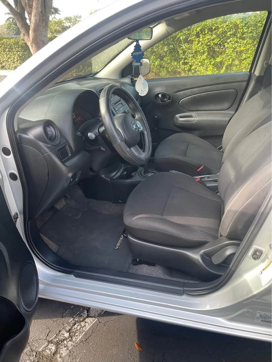 2014 Nissan Versa - Image 9 of 11