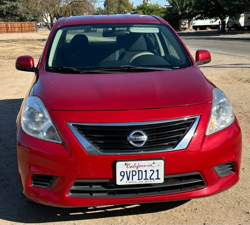 2014 Nissan Versa - Image 3 of 13