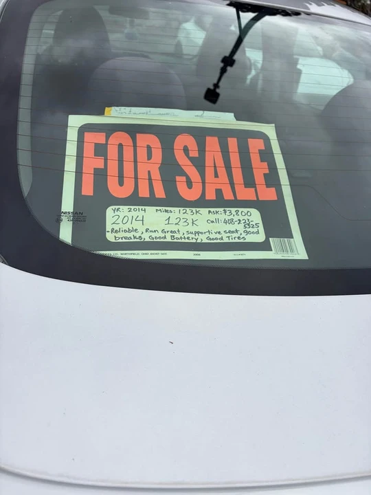 2014 Nissan Versa - Image 2 of 5