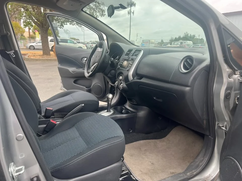 2014 Nissan Versa - Image 16 of 18