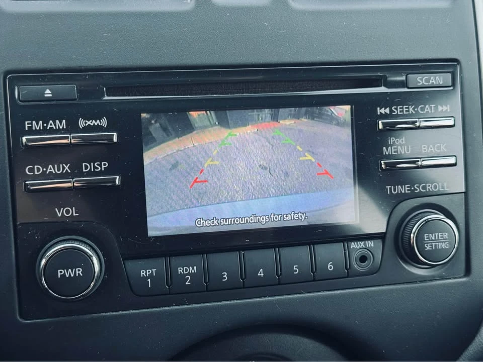 2014 Nissan Versa - Image 9 of 13
