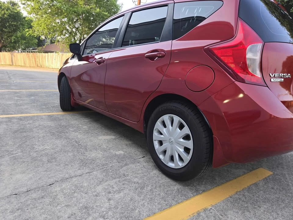 2014 Nissan Versa - Image 6 of 9