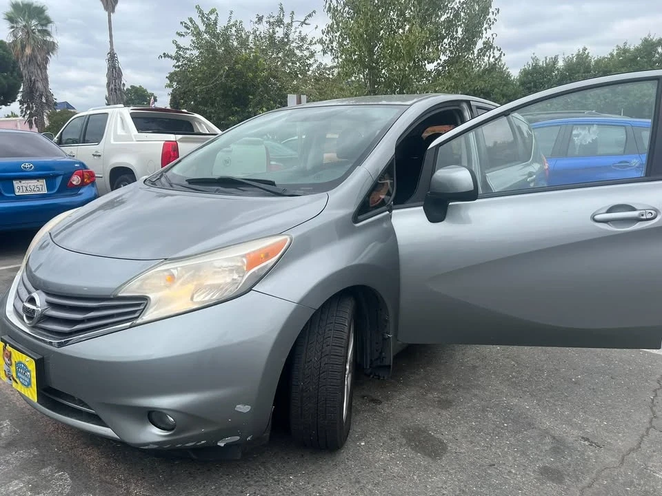 2014 Nissan Versa - Image 8 of 18