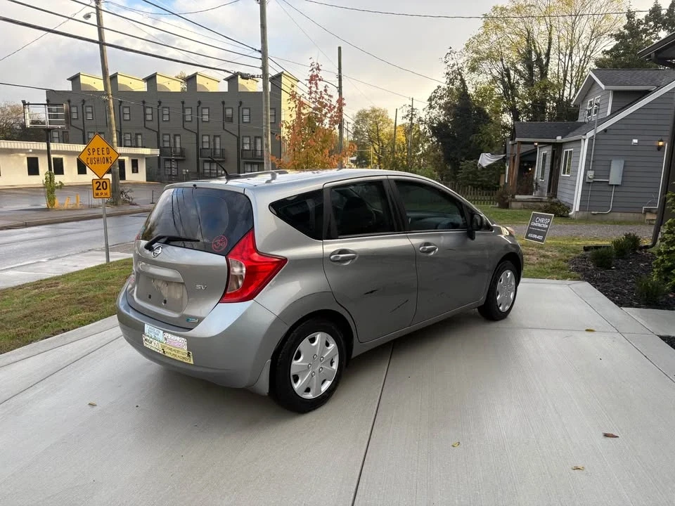 2014 Nissan Versa - Image 4 of 5