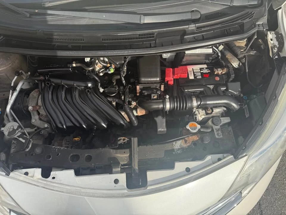 2014 Nissan Versa - Image 15 of 17