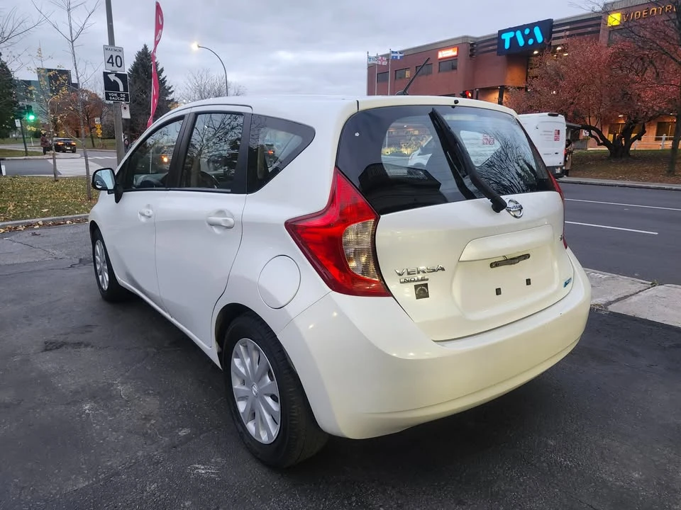 2014 Nissan Versa - Image 5 of 17