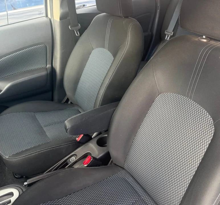 2014 Nissan Versa - Image 9 of 17