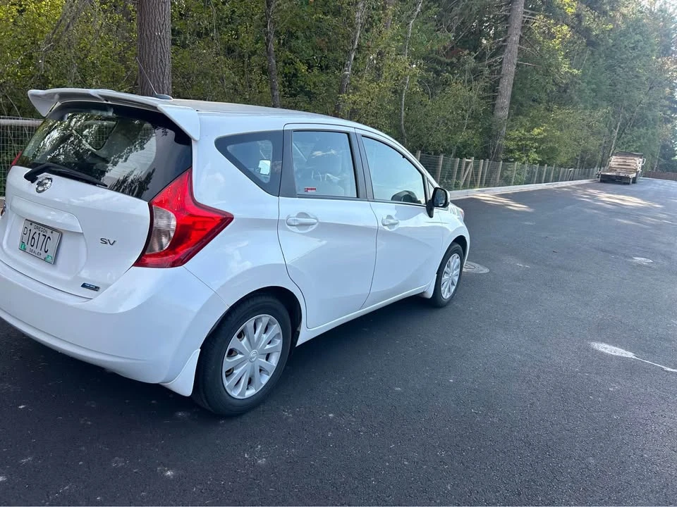 2014 Nissan Versa - Image 6 of 13