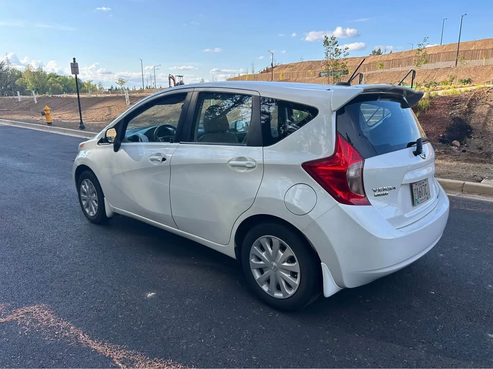 2014 Nissan Versa - Image 4 of 13