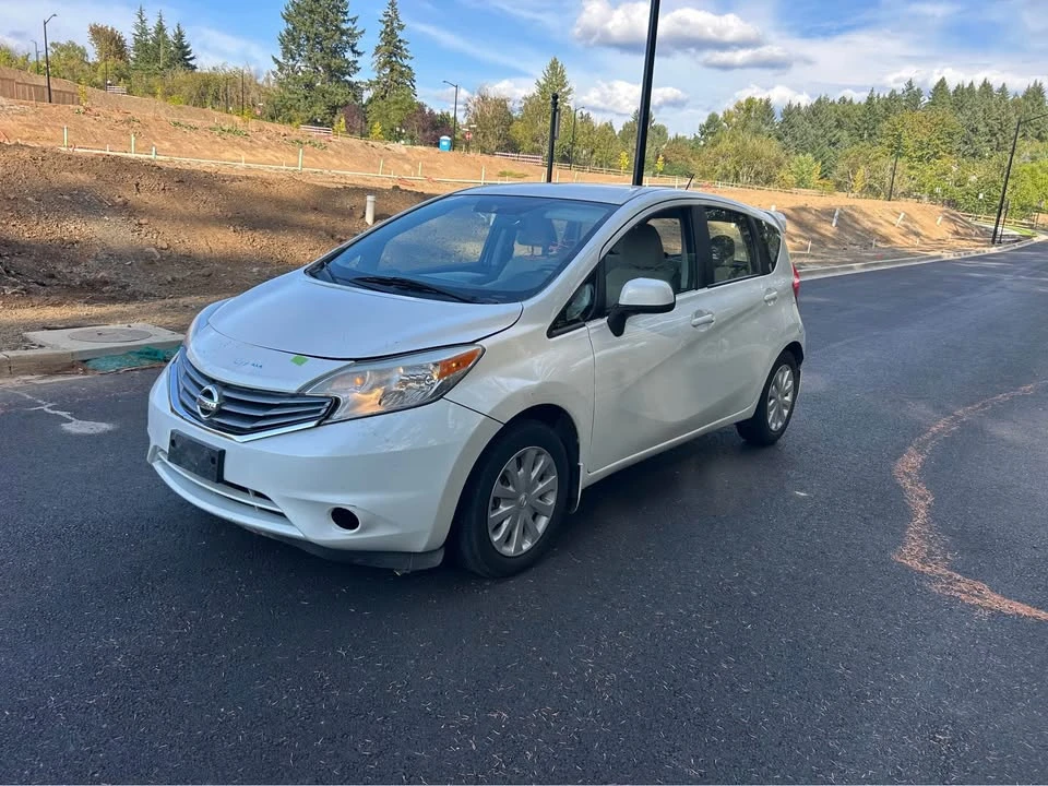2014 Nissan Versa - Image 2 of 13