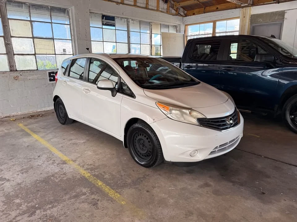 2014 Nissan Versa - Image 2 of 3
