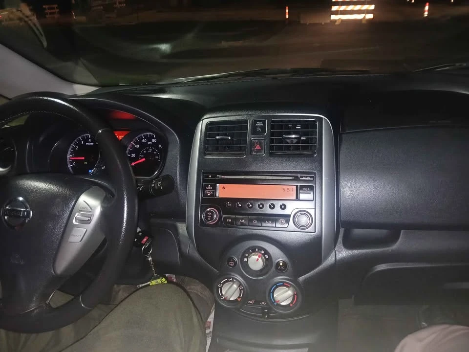 2014 Nissan Versa - Image 11 of 16