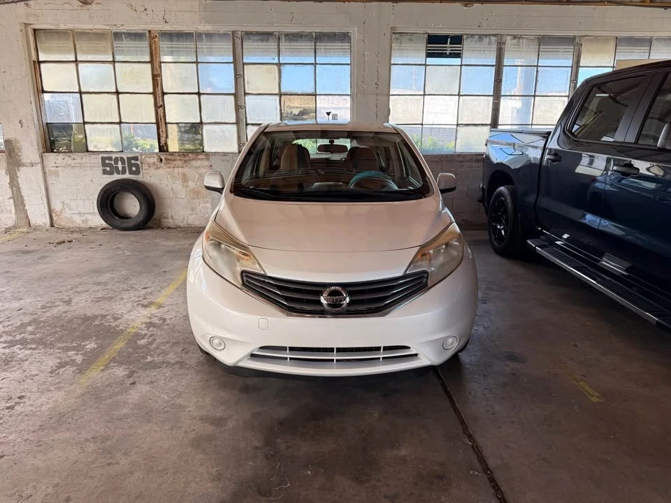 2014 Nissan Versa - Image 3 of 3