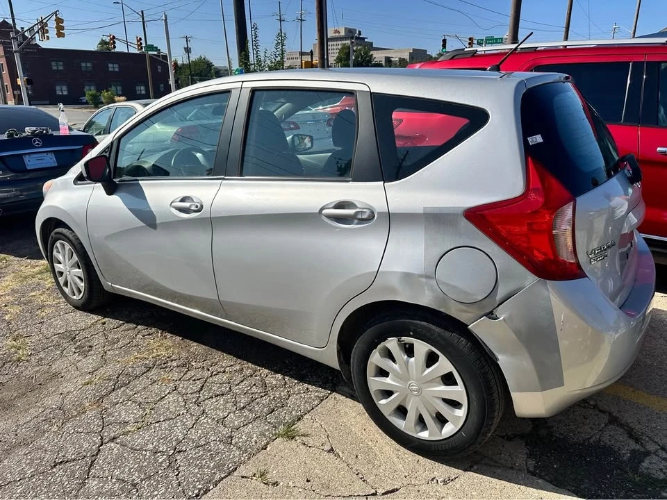 2014 Nissan Versa - Image 3 of 10