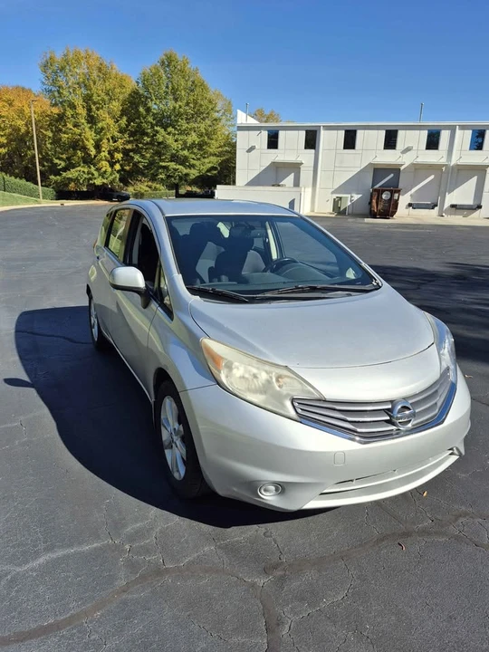 2014 Nissan Versa - Image 3 of 10