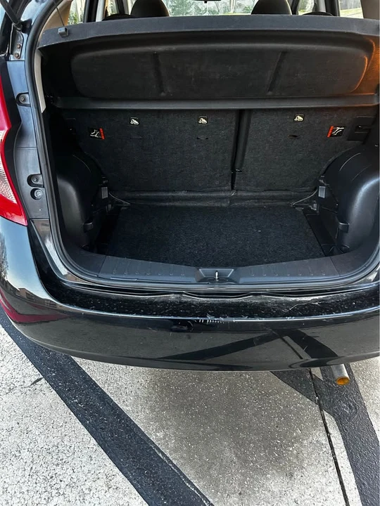 2014 Nissan Versa - Image 6 of 8