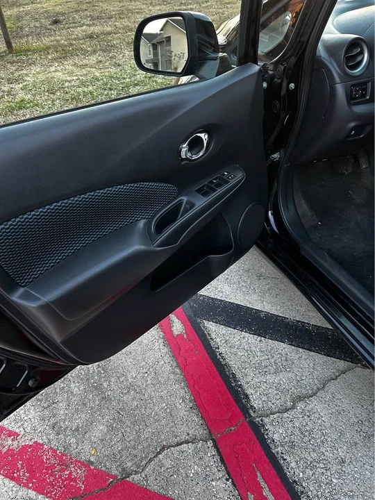 2014 Nissan Versa - Image 3 of 8