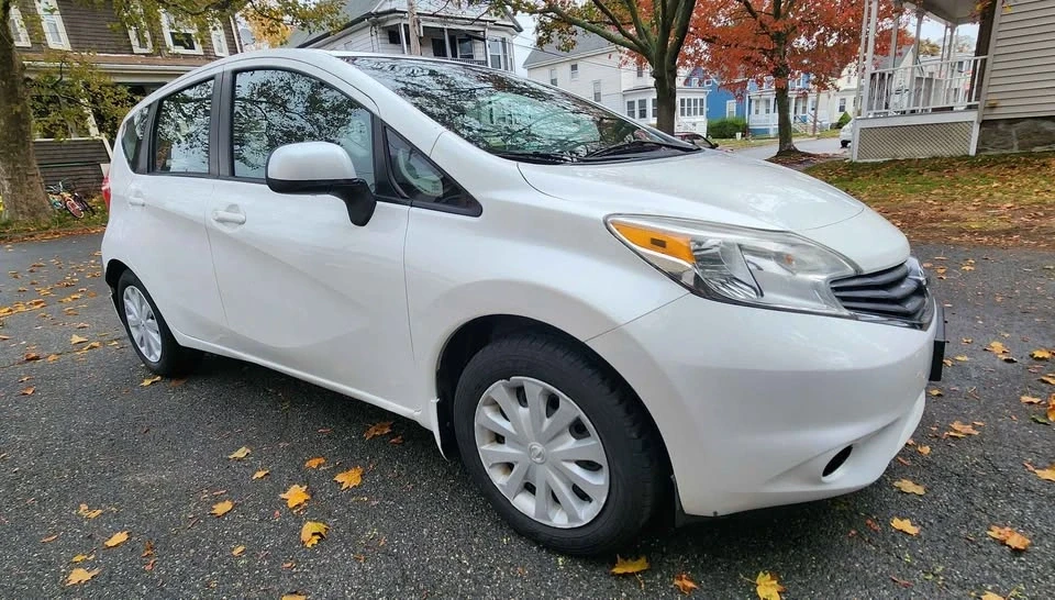 2014 Nissan Versa - Image 10 of 20