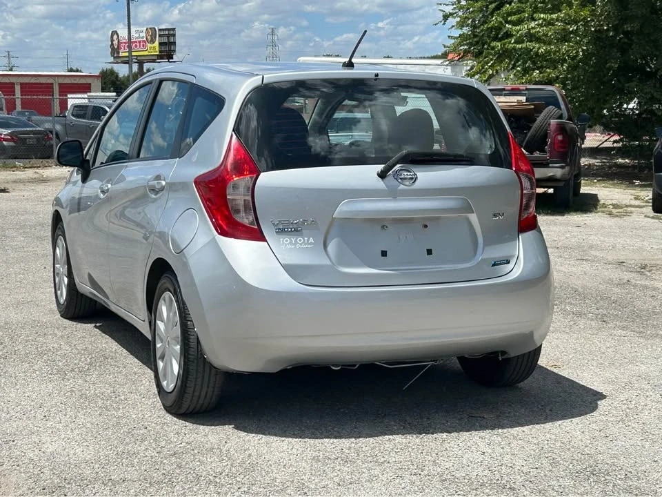 2014 Nissan Versa - Image 5 of 12