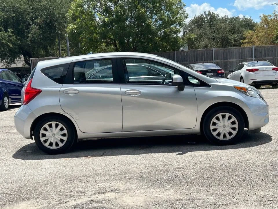 2014 Nissan Versa - Image 8 of 12